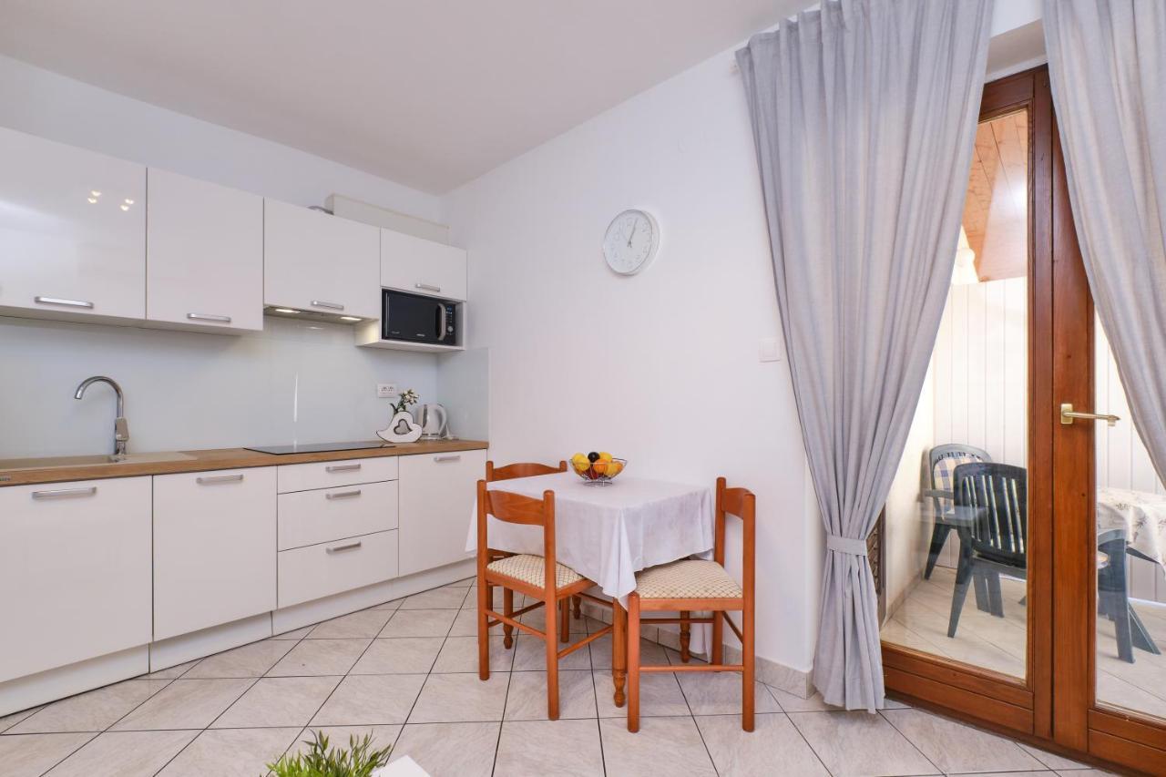 Apartment Budinic Mali Lošinj Esterno foto